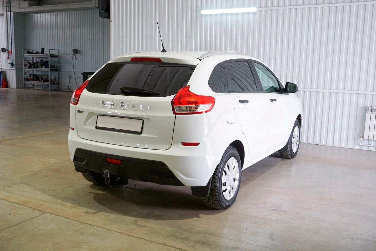 Lada Xray - фото №4